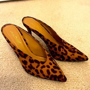 NWOT Anne Michelle Leopard Print High Heeled Closed Toe Mule